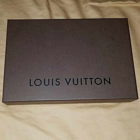 Louis Vuitton Other - Louis Vuitton box and its original tissue paper